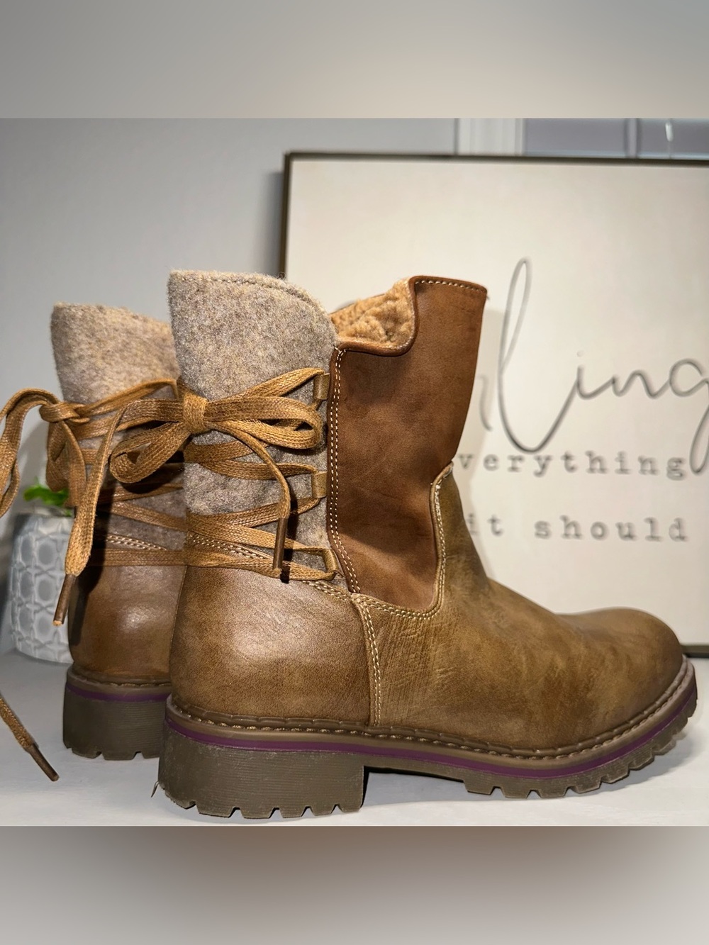 Patrizia by Spring Step Women’s Size 7 Brown Lace Up Ankle Boots Lug Sole